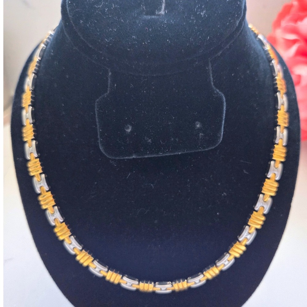 Two-Tone Magnetic Therapy Link Necklace Silver Gold Tone Mixed Metal Clasp